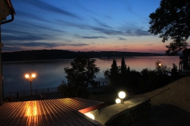 Night and Candles_27